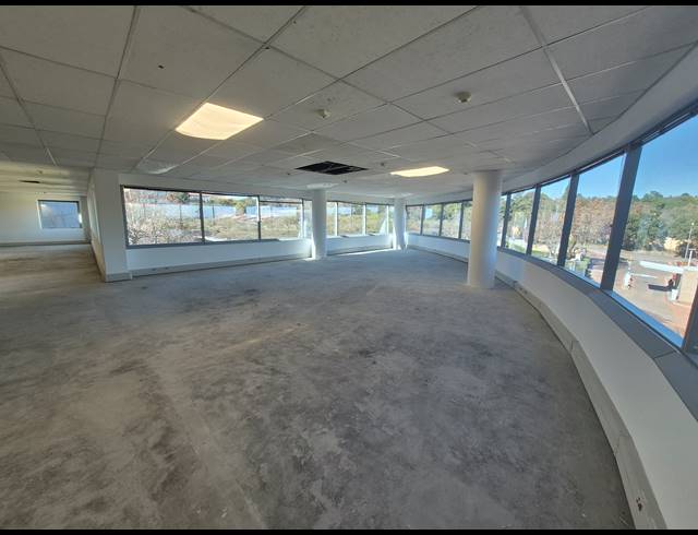 877M² OFFICE TO LET IN WOODMEAD